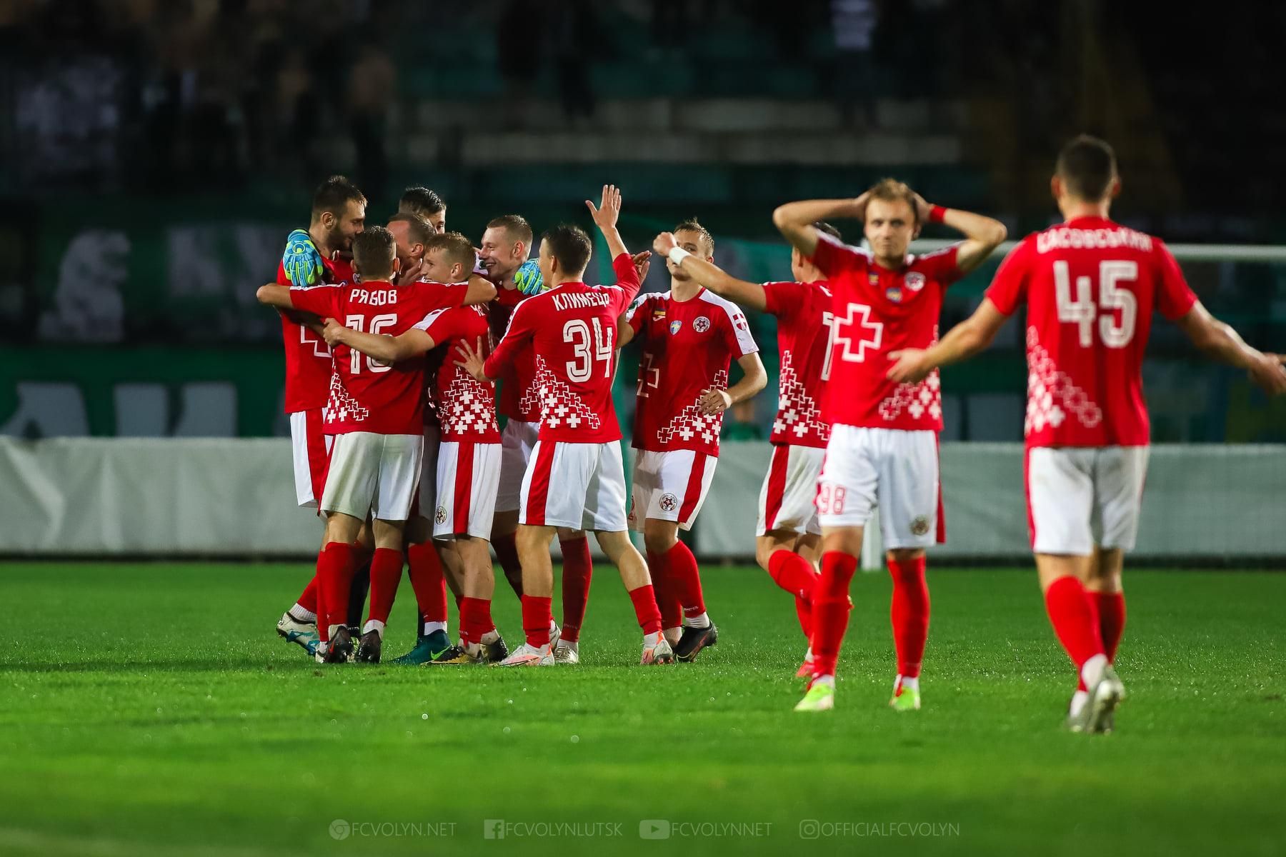 Українська команда не змогла повести матч через втрату одразу 15 футболістів - Спорт 24 Українська команда не змогла повести матч через втрату одразу 15 футболістів - Спорт 24