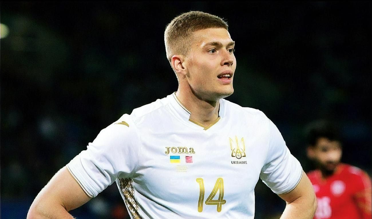 Довбик вызвал ажиотаж в Турции: фанаты атаковали соцсети футболиста и его агента Довбик вызвал ажиотаж в Турции: фанаты атаковали соцсети футболиста и его агента