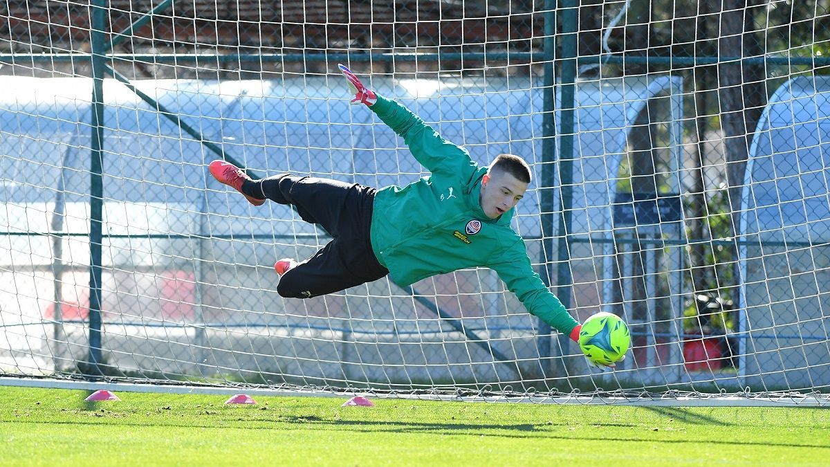 Трубін відбив пенальті, ставши героєм Шахтаря у переможному матчі з 5 голами: відео епізоду - Спорт 24 Трубін відбив пенальті, ставши героєм Шахтаря у переможному матчі з 5 голами: відео епізоду - Спорт 24