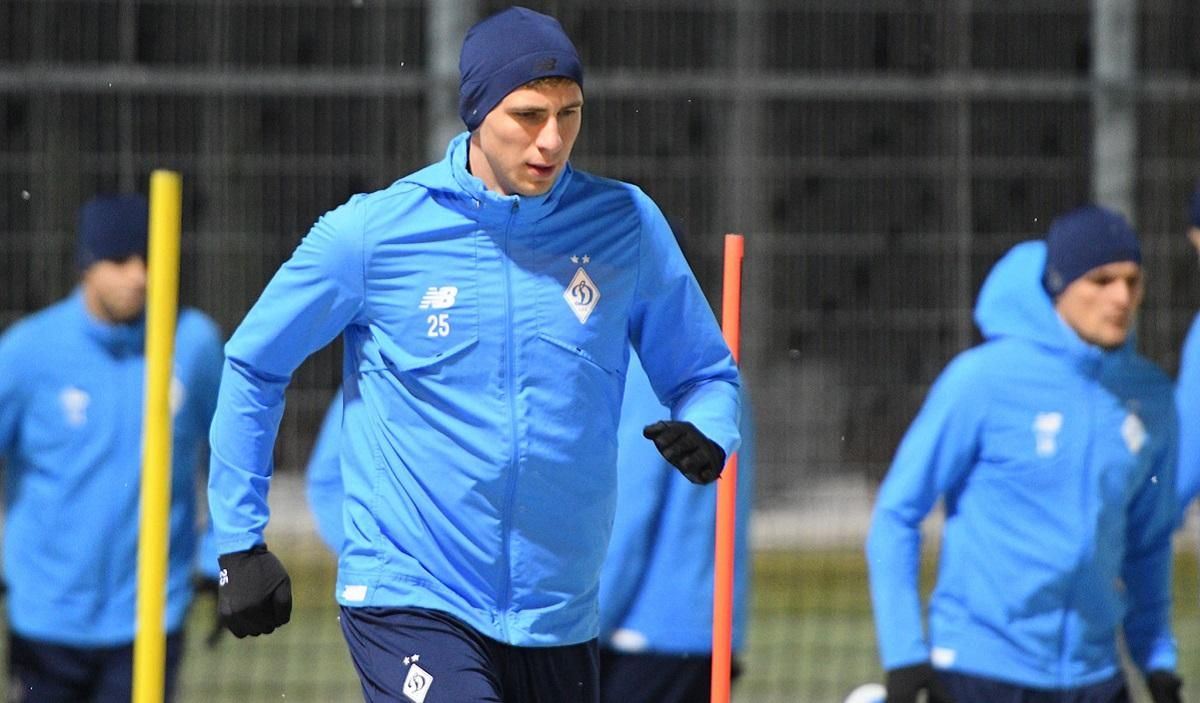 Забарний став найкращим захисником U-20, який виступає за межами топ-5 ліг Європи - новини Динамо - Спорт 24 Забарний став найкращим захисником U-20, який виступає за межами топ-5 ліг Європи - новини Динамо - Спорт 24