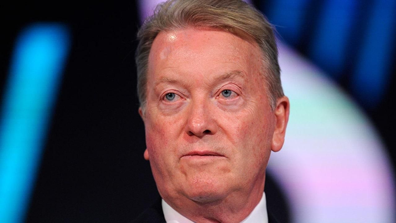 Промоутер Фьюри обвинил Усика в срыве боя с британцем Промоутер Фьюри обвинил Усика в срыве боя с британцем