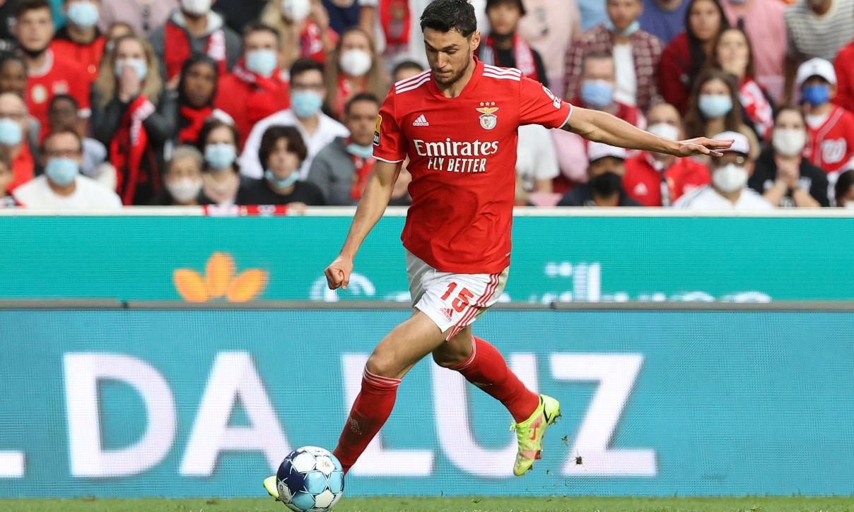 Яремчук получил необычное повреждение и не сыграет за Бенфику Яремчук получил необычное повреждение и не сыграет за Бенфику