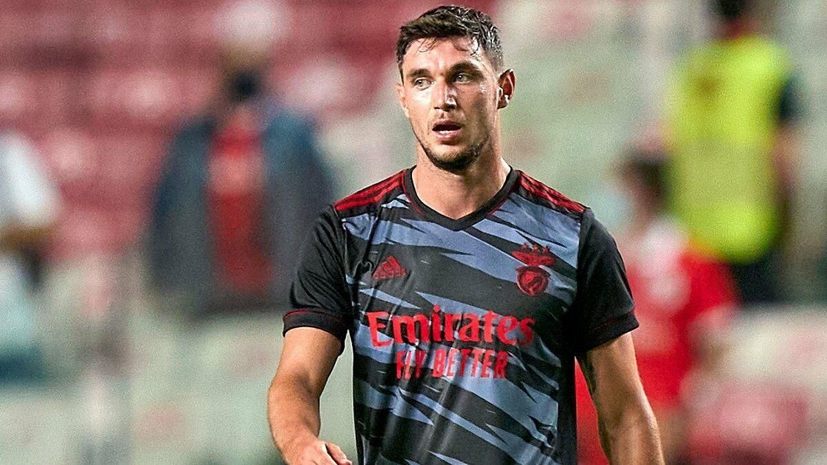 Яремчук отримав незвичайну травму на тренуванні Бенфіки - Спорт 24 Яремчук отримав незвичайну травму на тренуванні Бенфіки - Спорт 24