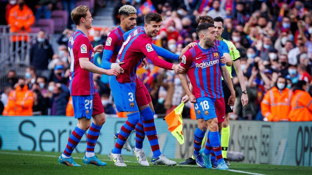 Барселона у феєричному матчі з 6 голами перемогла Атлетіко: відеоогляд матчу - Спорт 24 Барселона у феєричному матчі з 6 голами перемогла Атлетіко: відеоогляд матчу - Спорт 24