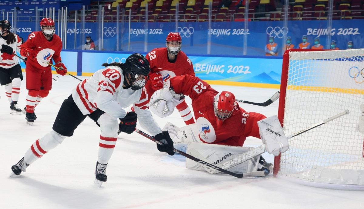 Збірна ОКР ледь не зірвала матч Олімпіади-2022 проти Канади: хокеїстки грали у масках - Спорт 24