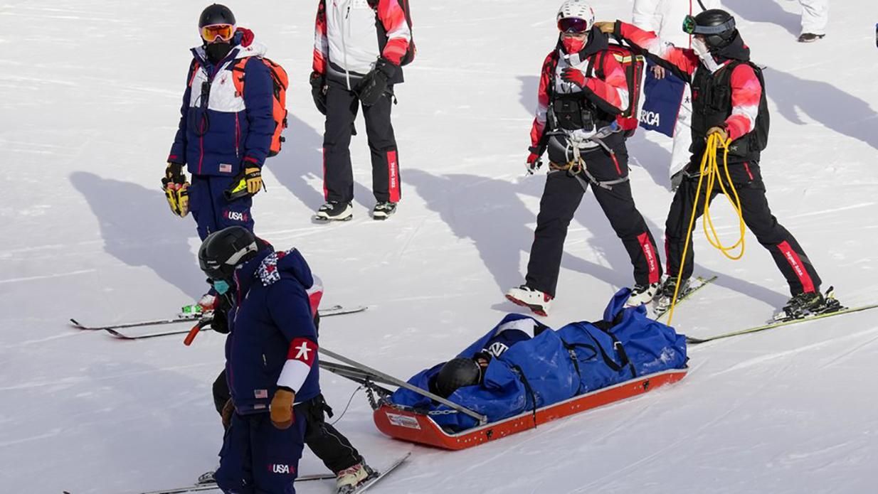 Ужасная травма и конец Олимпиады: американка страшно вылетела с трассы – видео падения Ужасная травма и конец Олимпиады: американка страшно вылетела с трассы – видео падения