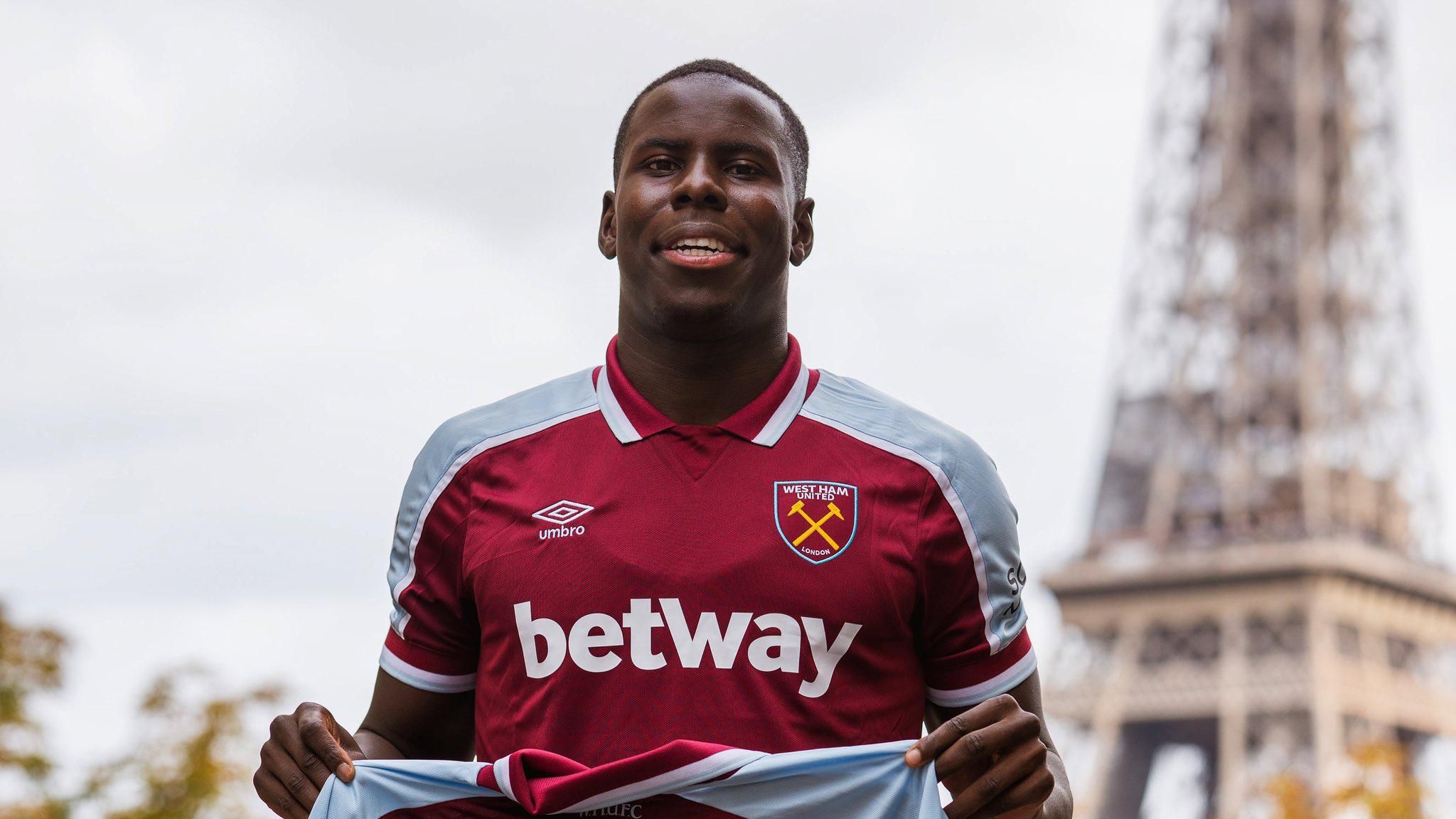 Футболісти Вест Хема висловили незадоволення через Зума: причина не в скандалі з котом, а грошах - 24 канал Спорт Футболісти Вест Хема висловили незадоволення через Зума: причина не в скандалі з котом, а грошах - 24 канал Спорт