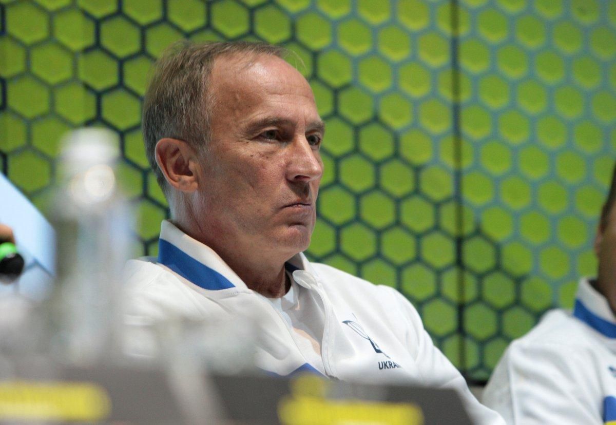 Петраков посетил сборы Шахтера: видео эмоционального разговора с Де Дзерби Петраков посетил сборы Шахтера: видео эмоционального разговора с Де Дзерби