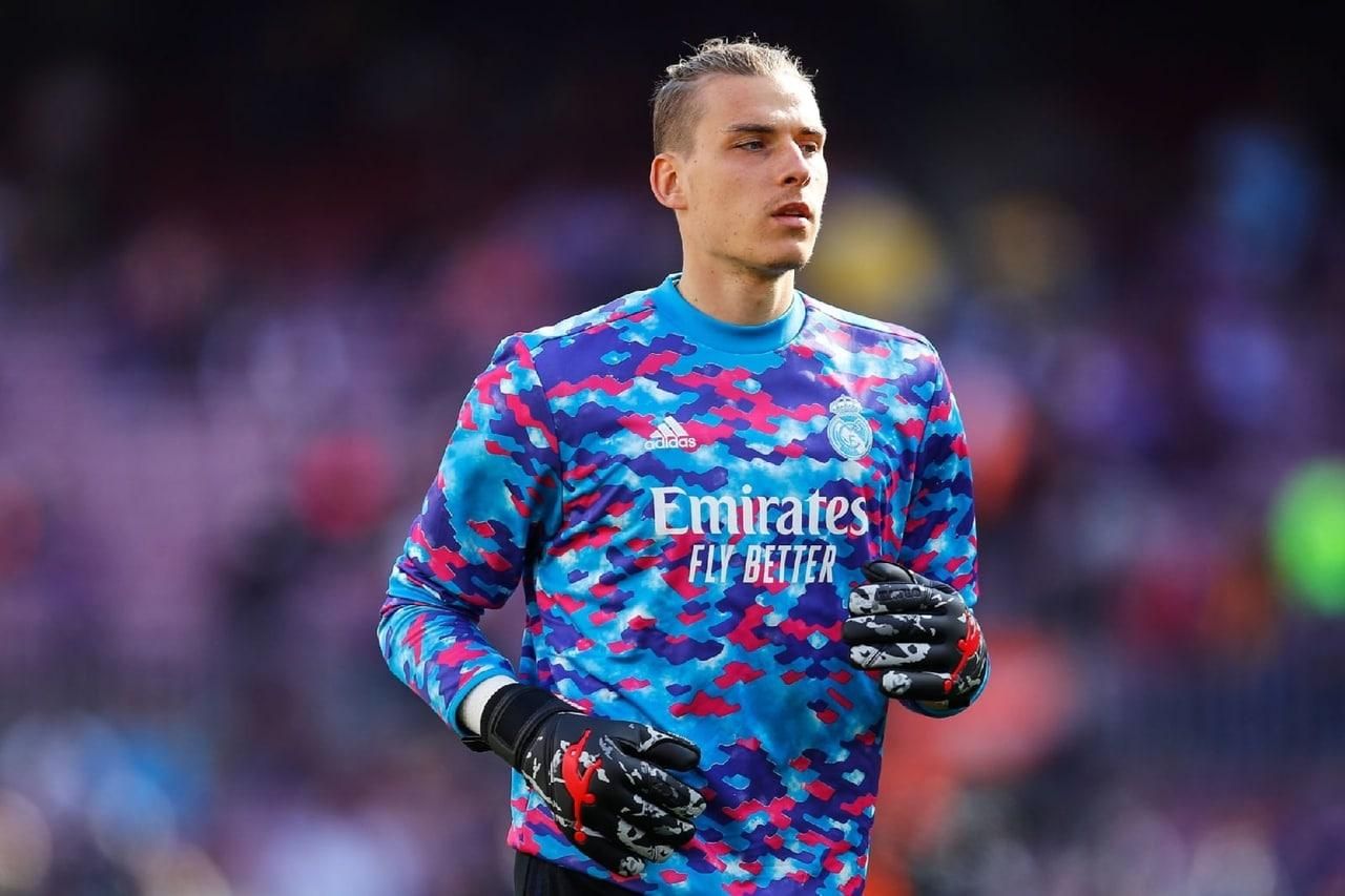 Подготовка к ПСЖ: Лунин выполнил два подряд суперсейва на тренировке Реала – видео Подготовка к ПСЖ: Лунин выполнил два подряд суперсейва на тренировке Реала – видео