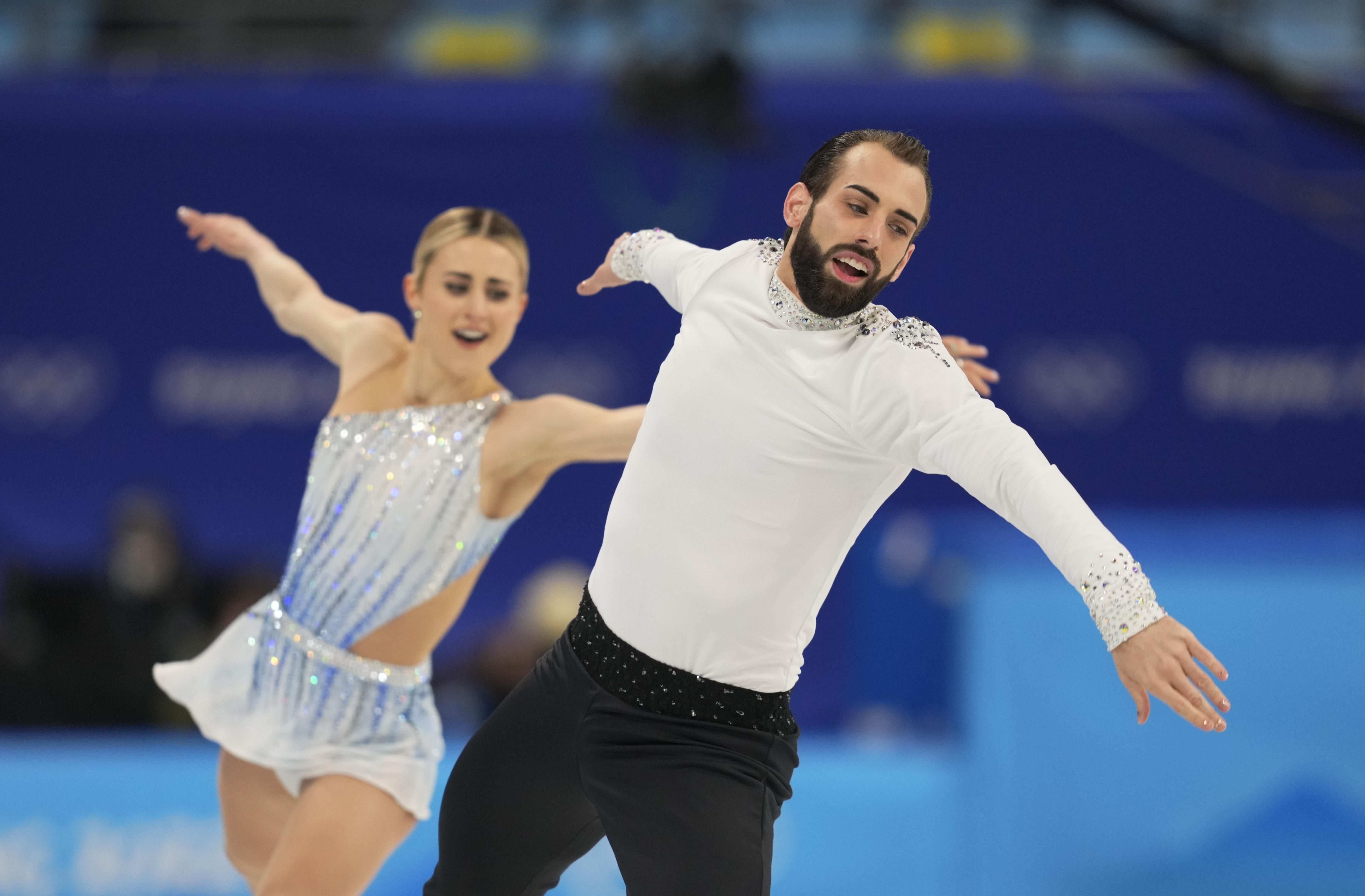 Вперше в історії: на зимовій Олімпіаді виступив небінарний спортсмен – яскраві фото - 24 канал Спорт Вперше в історії: на зимовій Олімпіаді виступив небінарний спортсмен – яскраві фото - 24 канал Спорт