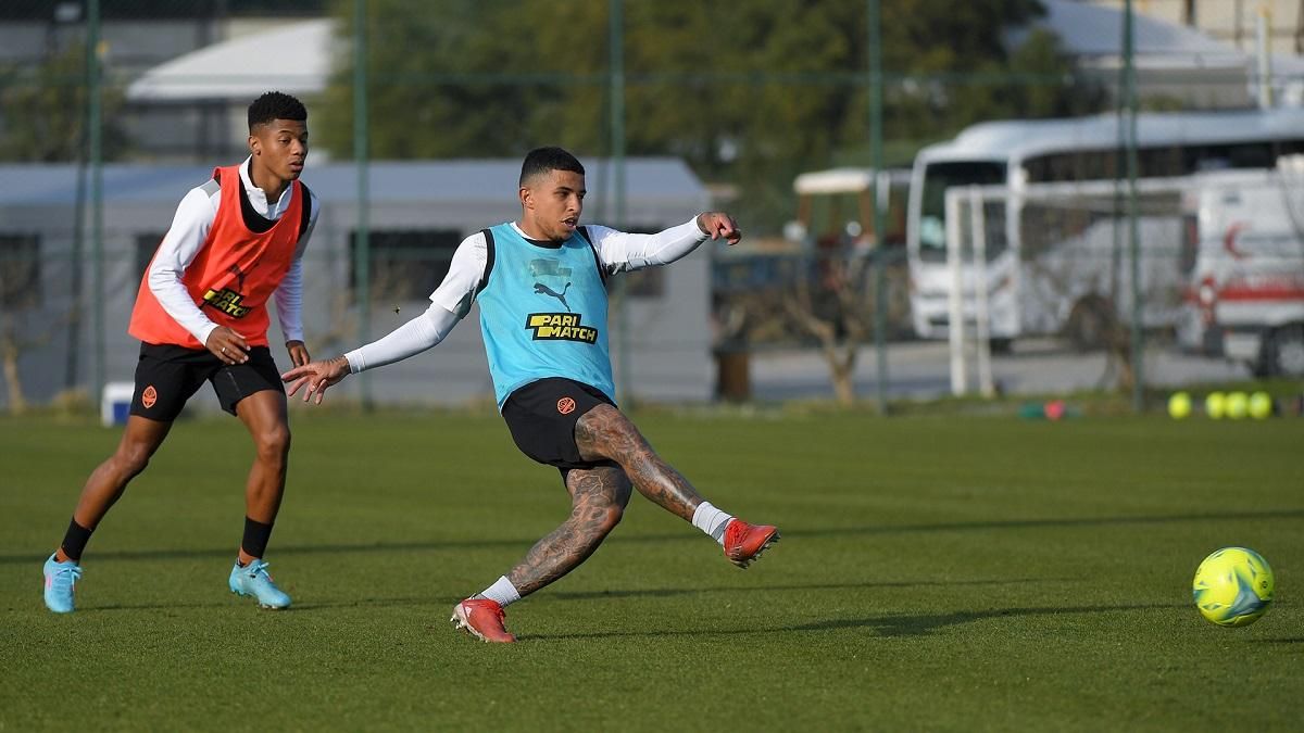 Стала в один ряд с Реалом и Арсеналом: Рома заинтересовалась защитником Шахтера Додо Стала в один ряд с Реалом и Арсеналом: Рома заинтересовалась защитником Шахтера Додо