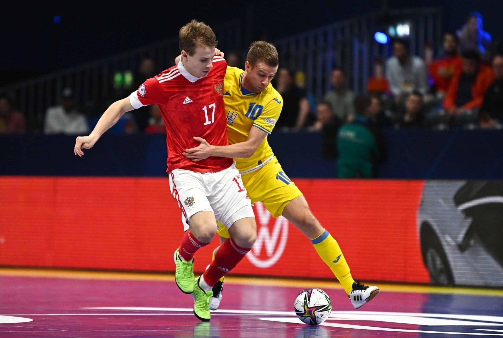 Культура поведінки фанатів на трибунах була на висоті, – Журба про українців на матчі з Росією - 24 канал Спорт Культура поведінки фанатів на трибунах була на висоті, – Журба про українців на матчі з Росією - 24 канал Спорт