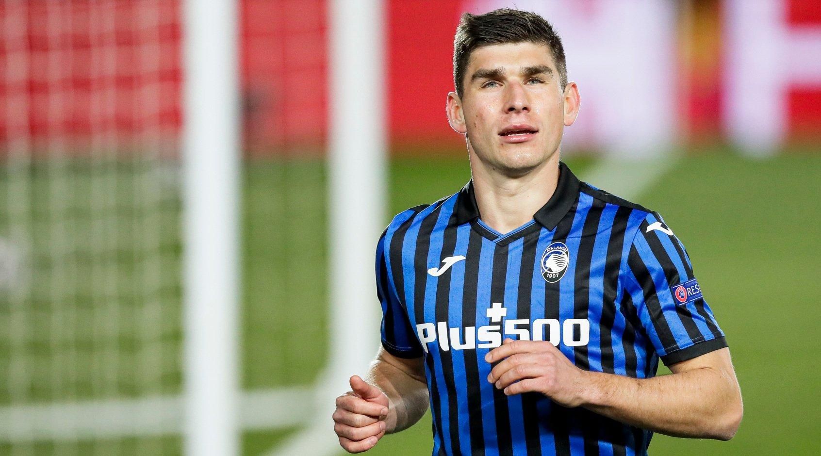 Малиновский оформил дубль в Лиге Европы и показал футболку в поддержку Украины: фото Малиновский оформил дубль в Лиге Европы и показал футболку в поддержку Украины: фото