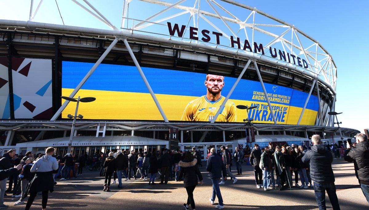 Вест Хем красиво підтримав Ярмоленка та незламну Україну: щемливі фото - 24 канал Спорт Вест Хем красиво підтримав Ярмоленка та незламну Україну: щемливі фото - 24 канал Спорт