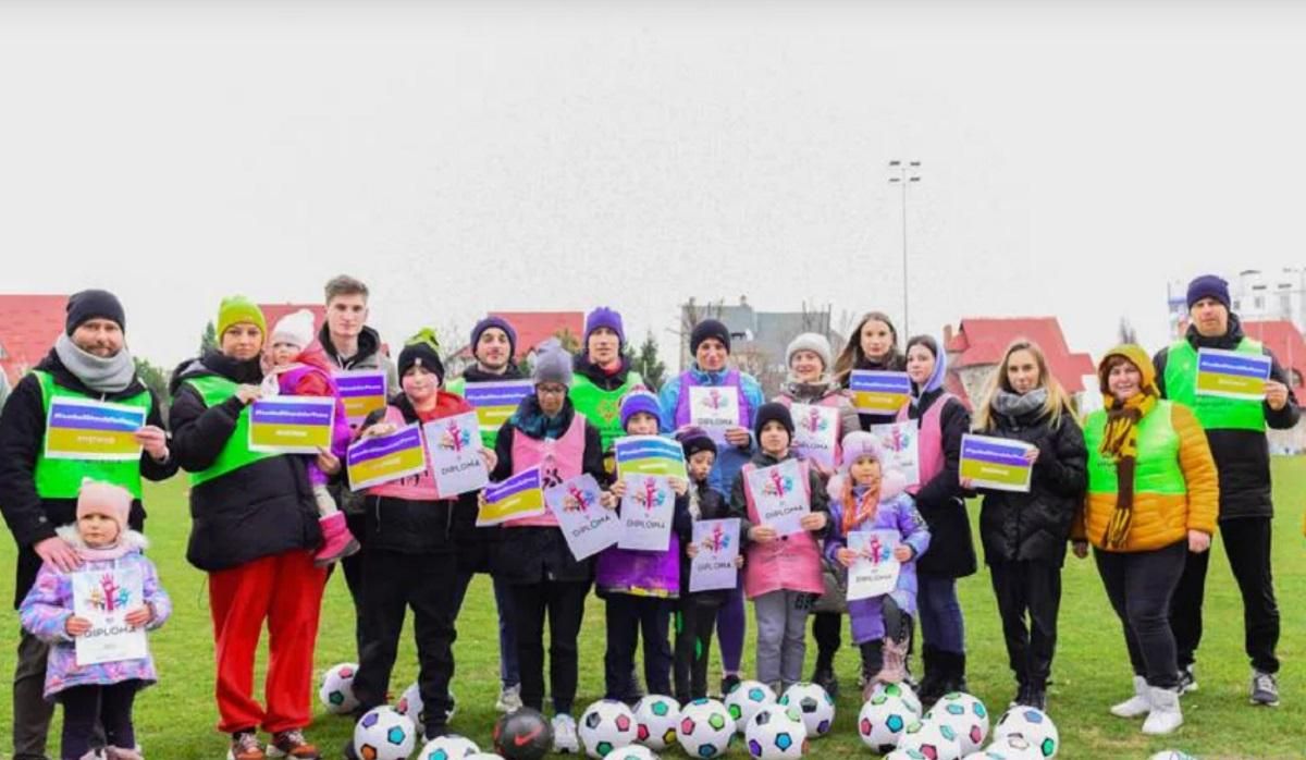 УЄФА виділив понад 1 мільйона євро для українських дітей - 24 канал Спорт УЄФА виділив понад 1 мільйона євро для українських дітей - 24 канал Спорт