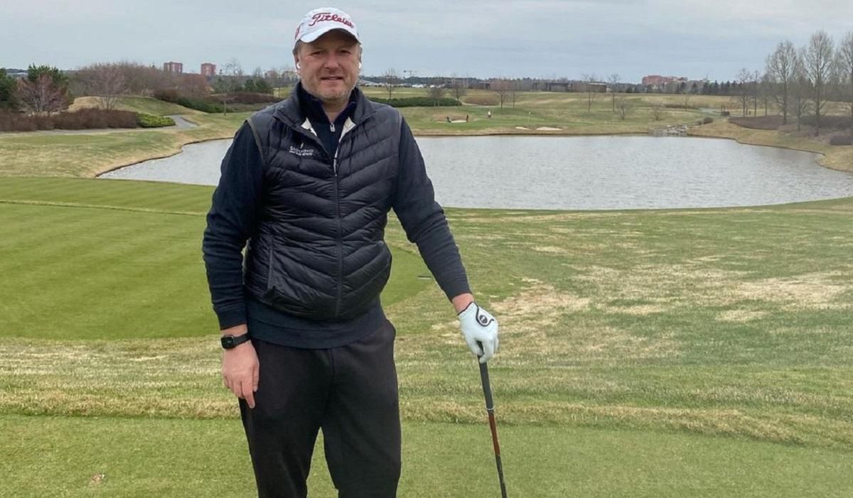 Россиян теперь в Европу даже туалеты мыть не возьмут, – российский теннисист Кафельников - 24 канал Спорт Россиян теперь в Европу даже туалеты мыть не возьмут, – российский теннисист Кафельников - 24 канал Спорт