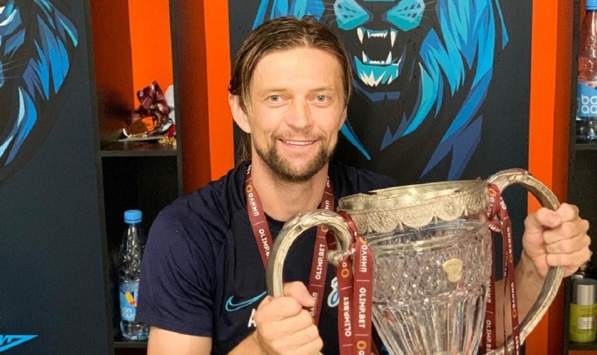 "Толя, как ты будешь с этим жить": обращение к Тимощуку, который "кормит" Россию во время войны - 24 канал Спорт "Толя, как ты будешь с этим жить": обращение к Тимощуку, который "кормит" Россию во время войны - 24 канал Спорт