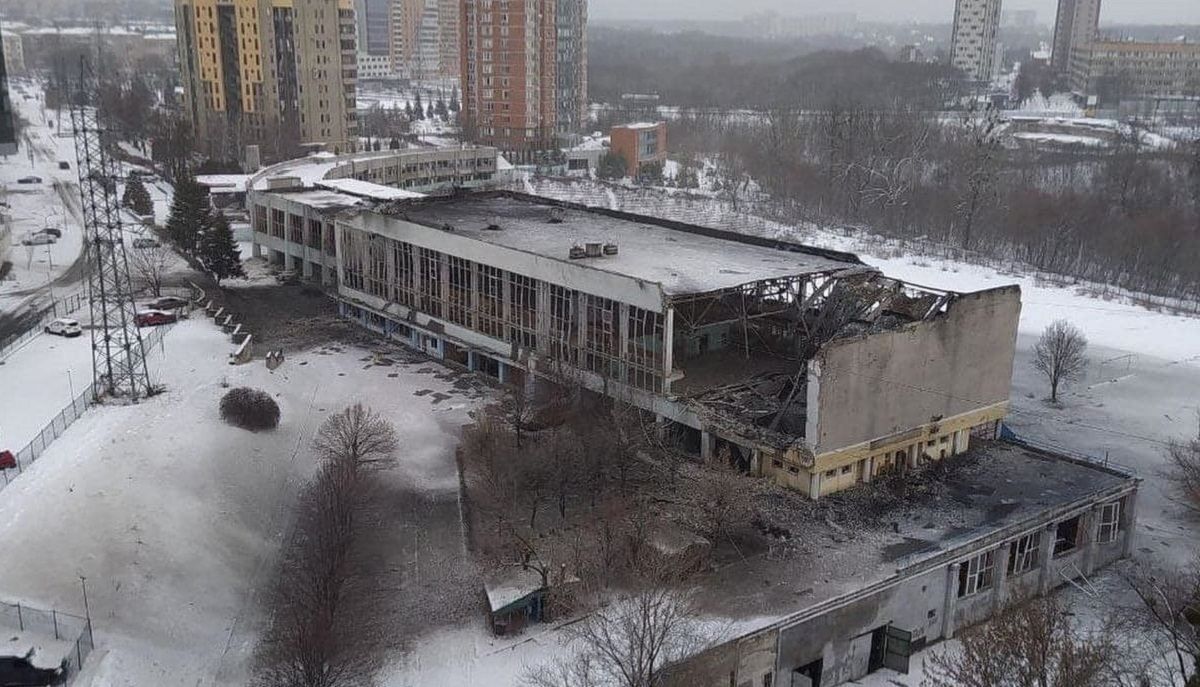 В результате ударов российской армии в Харькове уничтожили спорткомплекс "Каразинский": фото - 24 канал Спорт В результате ударов российской армии в Харькове уничтожили спорткомплекс "Каразинский": фото - 24 канал Спорт