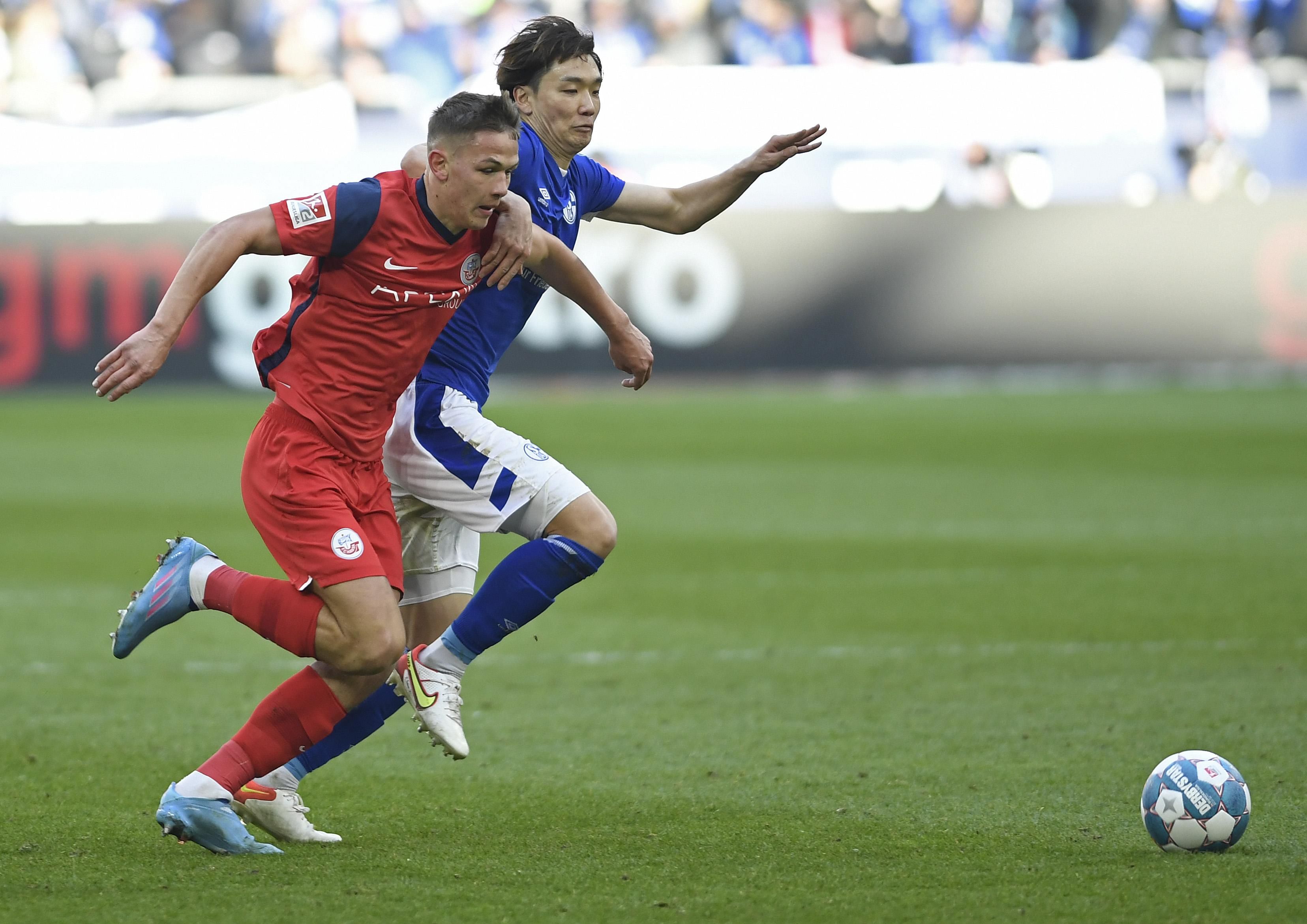 Українець Сікан віддав переможний асист та допоміг здолати Шальке: відео голу - 24 канал Спорт Українець Сікан віддав переможний асист та допоміг здолати Шальке: відео голу - 24 канал Спорт