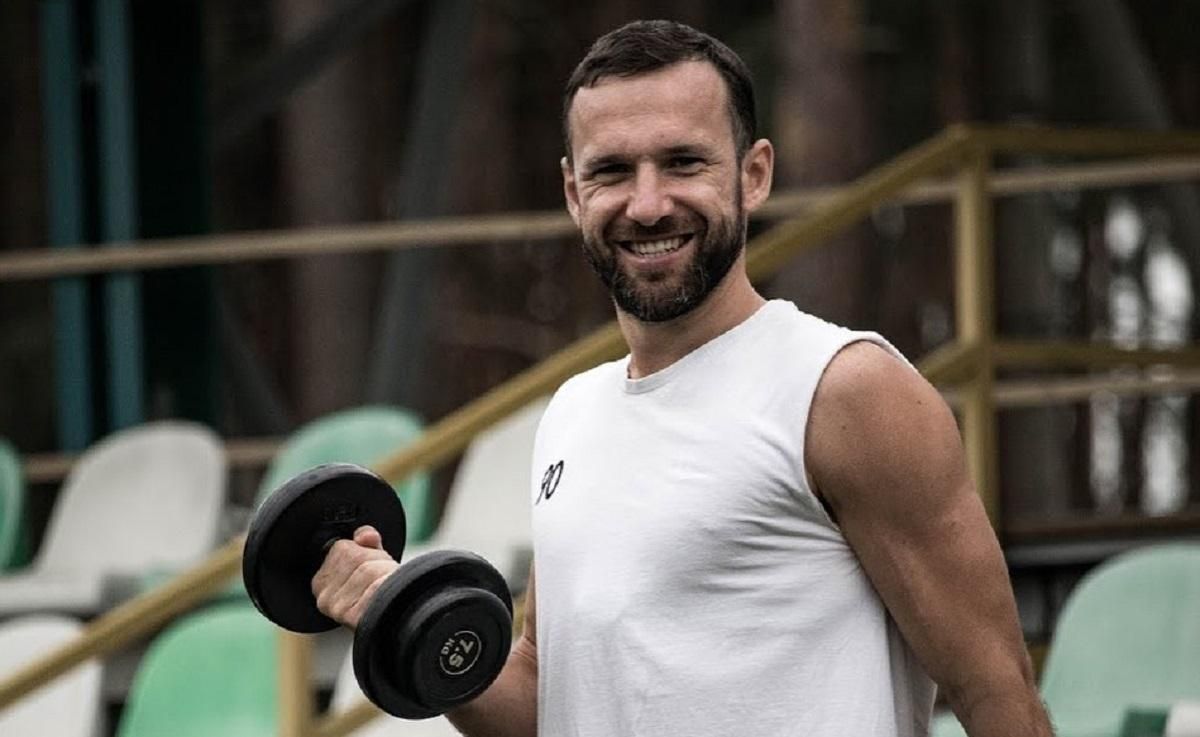 Гравець Колоса Богданов склав присягу на вірність українському народу: патріотичне відео - 24 канал Спорт Гравець Колоса Богданов склав присягу на вірність українському народу: патріотичне відео - 24 канал Спорт