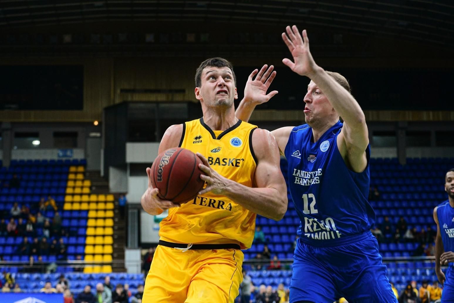 Українець Коренюк офіційно став гравцем Ювентуса - 21 марта 2022 - 24 канал Спорт Українець Коренюк офіційно став гравцем Ювентуса - 21 марта 2022 - 24 канал Спорт