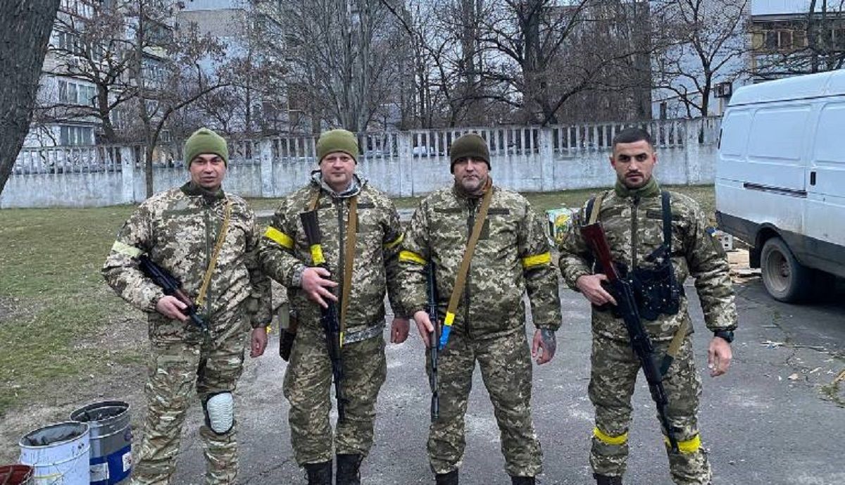 З таким головою ОДА, як Кім, дамо відсіч окупантам, – арбітр Єрємєєв про патрулювання Миколаєва - 24 канал Спорт З таким головою ОДА, як Кім, дамо відсіч окупантам, – арбітр Єрємєєв про патрулювання Миколаєва - 24 канал Спорт