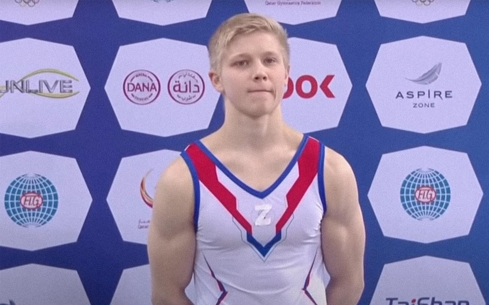 Росіянин Куляк зі свастикою Z вийшов на мітинг в "Лужниках" з чужою медаллю: реакція Верняєва - 24 канал Спорт Росіянин Куляк зі свастикою Z вийшов на мітинг в "Лужниках" з чужою медаллю: реакція Верняєва - 24 канал Спорт