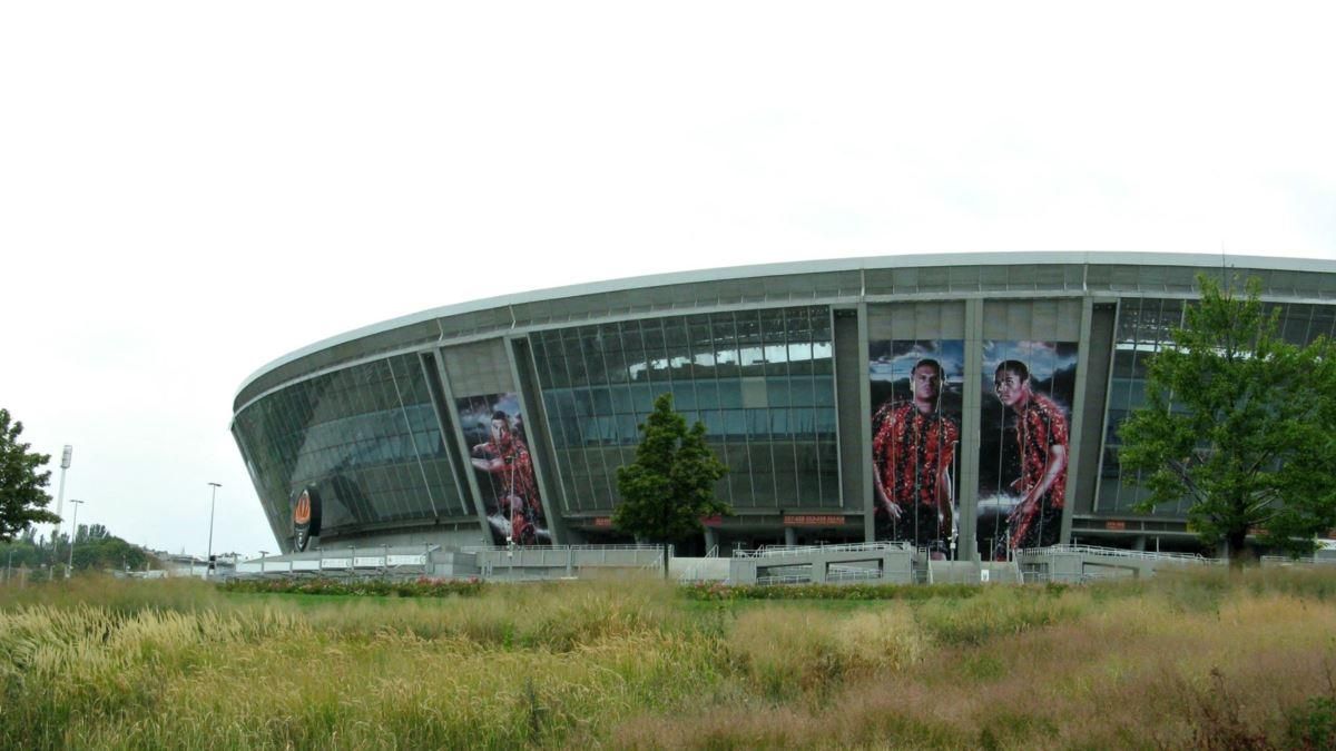 "Донбас Арена" зазнала нових руйнувань після обстрілів окупантів: сумне відео - 24 канал Спорт "Донбас Арена" зазнала нових руйнувань після обстрілів окупантів: сумне відео - 24 канал Спорт