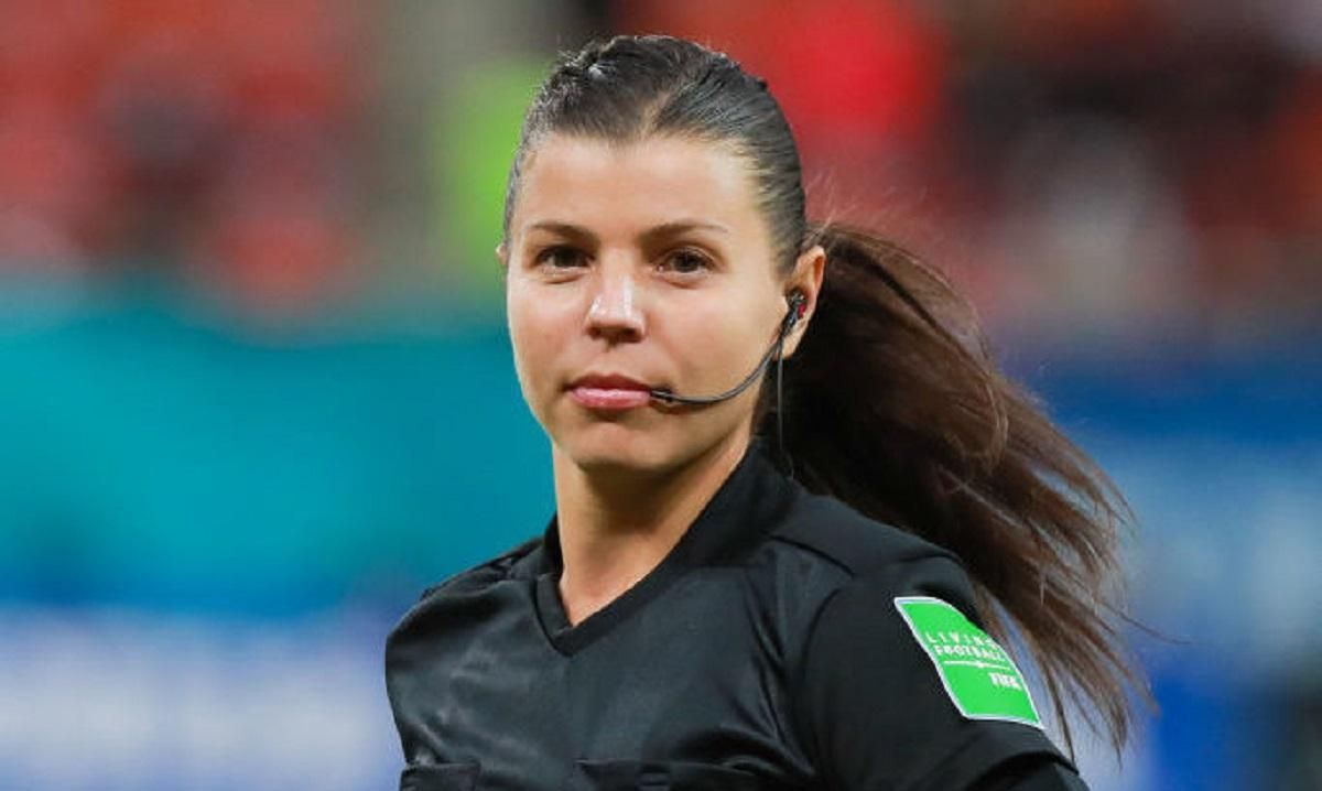 Вслід за Монзуль: українська арбітриня Стрілецька працюватиме у чемпіонаті Швейцарії - 24 канал Спорт Вслід за Монзуль: українська арбітриня Стрілецька працюватиме у чемпіонаті Швейцарії - 24 канал Спорт