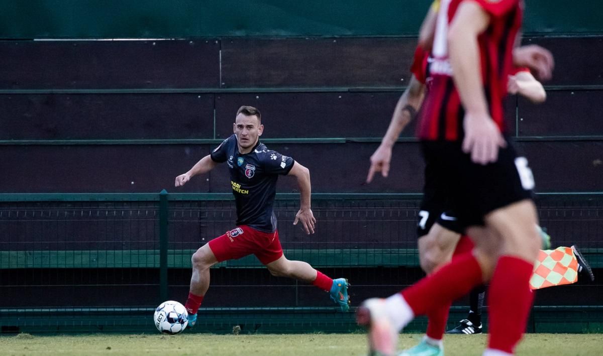 Ляпнул вздор, – игрок Вереса извинился за необдуманное обращение к Зеленскому - 24 канал Спорт Ляпнул вздор, – игрок Вереса извинился за необдуманное обращение к Зеленскому - 24 канал Спорт