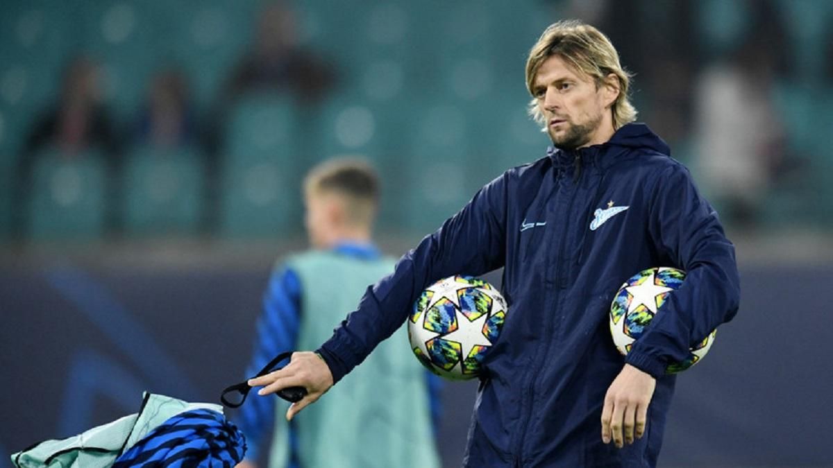 Зрадник України Тимощук потрапив у ДТП, коли їхав на тренування російського Зеніта - 24 канал Спорт Зрадник України Тимощук потрапив у ДТП, коли їхав на тренування російського Зеніта - 24 канал Спорт