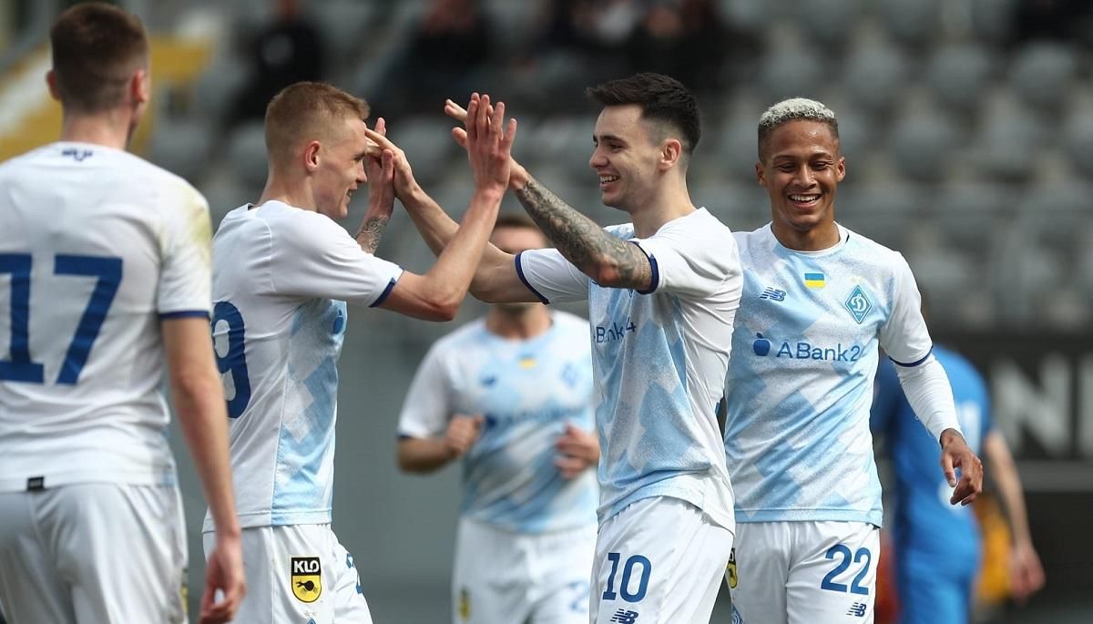 Динамо полным составом уедет из Украины, – журналист Болотников - 24 канал Спорт Динамо полным составом уедет из Украины, – журналист Болотников - 24 канал Спорт