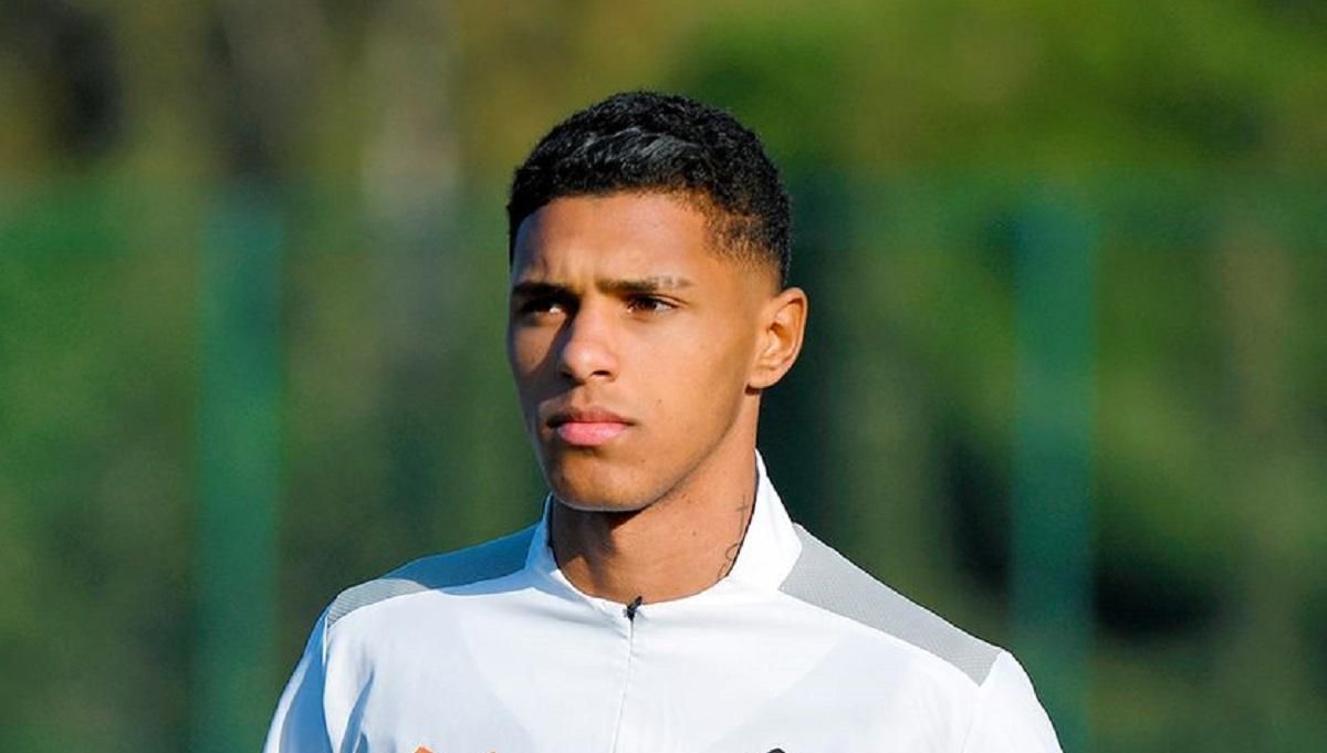 Шахтер официально подтвердил переход Тобиаса к Реалу - 24 канал Спорт Шахтер официально подтвердил переход Тобиаса к Реалу - 24 канал Спорт