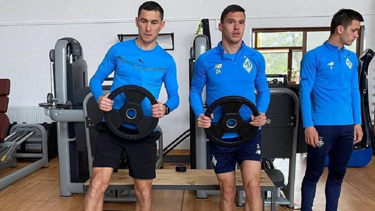 Війна об'єднала запеклих суперників: лідер Шахтаря Степаненко тренується із Динамо - 24 канал Спорт Війна об'єднала запеклих суперників: лідер Шахтаря Степаненко тренується із Динамо - 24 канал Спорт