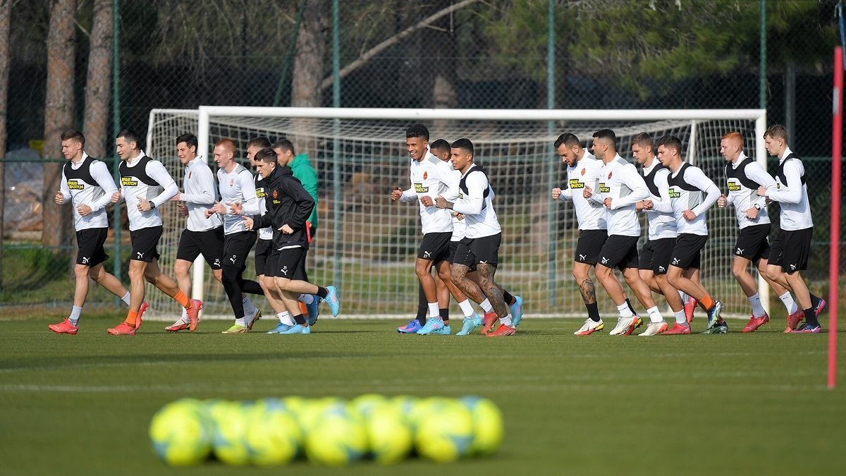 Циганик назвав, хто повинен стати чемпіоном у перерваному сезоні УПЛ - 24 канал Спорт Циганик назвав, хто повинен стати чемпіоном у перерваному сезоні УПЛ - 24 канал Спорт