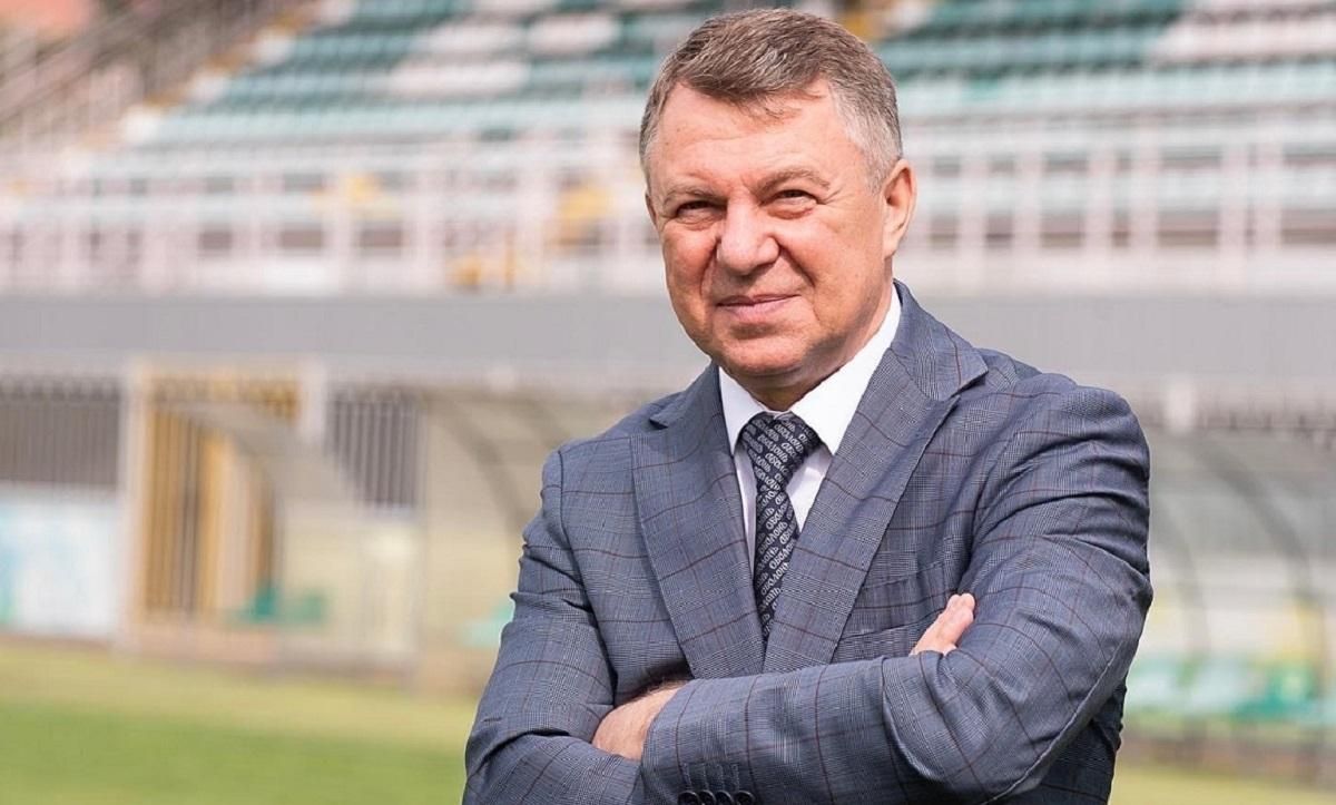 Варвари заїхали танком на територію, пограбували роздягальні, – президент Оболоні - 24 канал Спорт Варвари заїхали танком на територію, пограбували роздягальні, – президент Оболоні - 24 канал Спорт