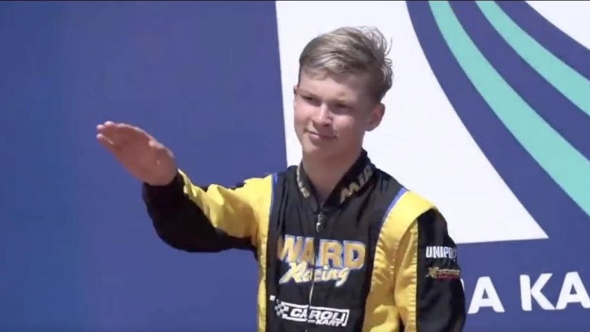 Российского гонщика выгнали из шведской команды после нацистского поздравления на подиуме - 24 канал Спорт Российского гонщика выгнали из шведской команды после нацистского поздравления на подиуме - 24 канал Спорт