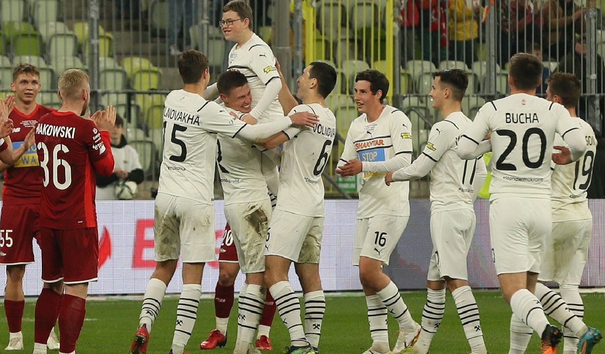 Шахтер сойдется с Фенербахче, чтобы собрать средства для Украины: онлайн-трансляция - 24 канал Спорт Шахтер сойдется с Фенербахче, чтобы собрать средства для Украины: онлайн-трансляция - 24 канал Спорт