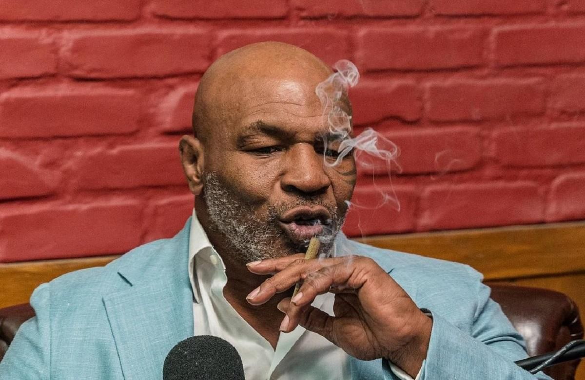 Майк Тайсон побив нахабного пасажира на борту літака: відео інциденту - 22 апреля 2022 - 24 канал Спорт Майк Тайсон побив нахабного пасажира на борту літака: відео інциденту - 22 апреля 2022 - 24 канал Спорт