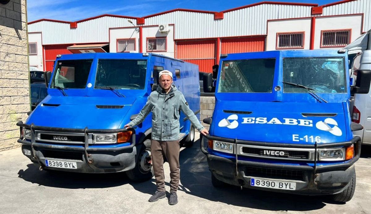 Великодні подарунки: Зозуля закупив для ЗСУ броньовані автомобілі - 24 канал Спорт Великодні подарунки: Зозуля закупив для ЗСУ броньовані автомобілі - 24 канал Спорт