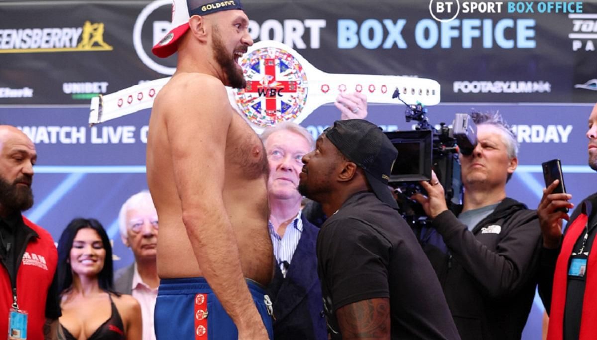 Ф'юрі та Уайт провели кумедну дуель поглядів, обмінявшись кепками: відео з Лондона - 24 канал Спорт Ф'юрі та Уайт провели кумедну дуель поглядів, обмінявшись кепками: відео з Лондона - 24 канал Спорт