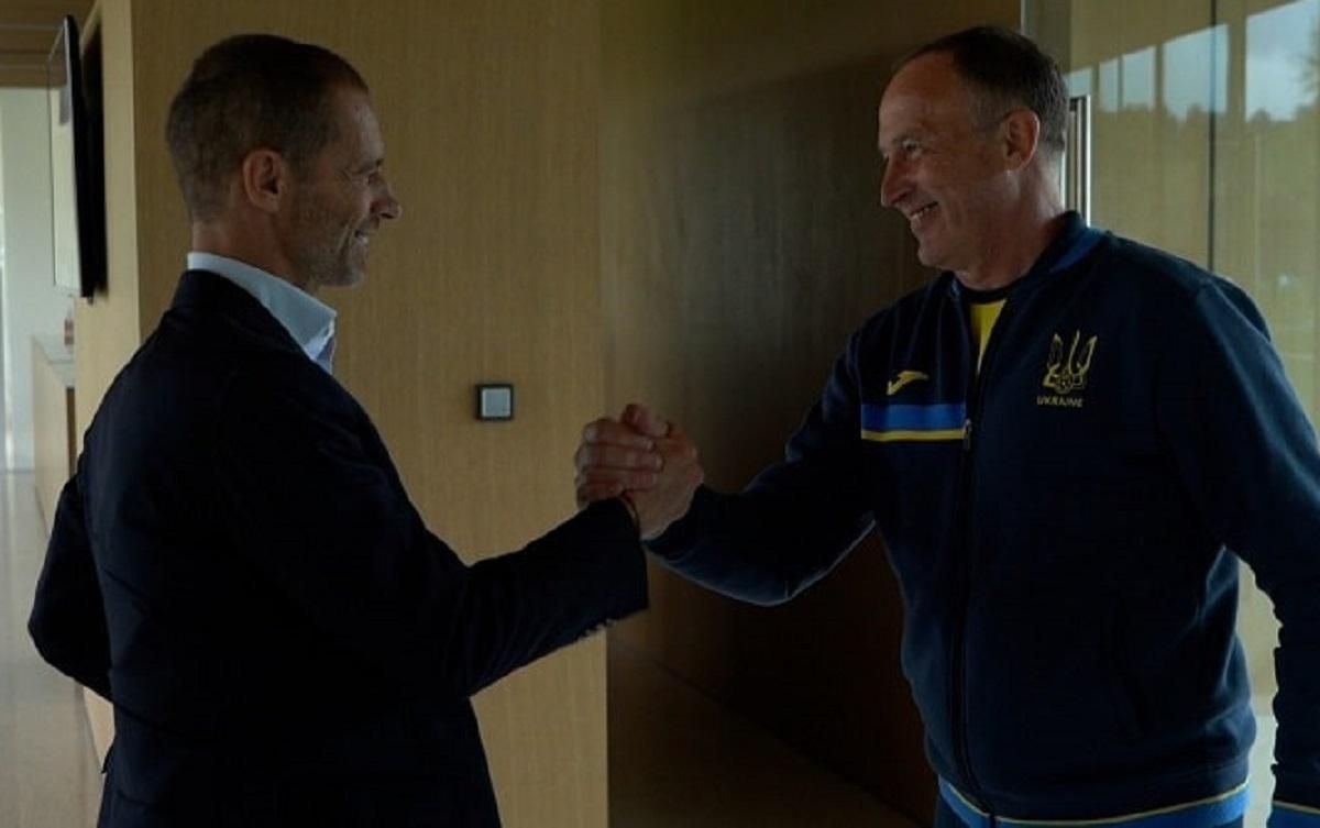 "У Словенії як удома" збірна України зустрілася з президентом УЄФА - 24 канал Спорт "У Словенії як удома" збірна України зустрілася з президентом УЄФА - 24 канал Спорт