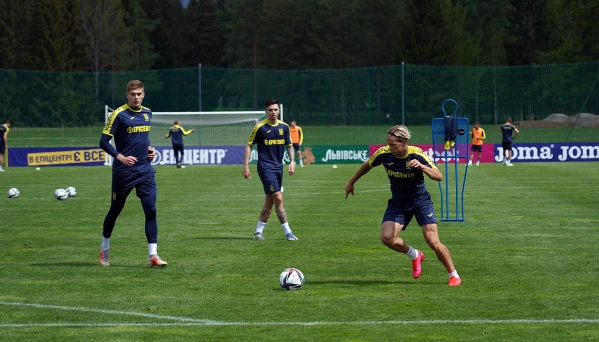 Мудрик вернулся в общую группу сборной Украины - 24 канал Спорт Мудрик вернулся в общую группу сборной Украины - 24 канал Спорт