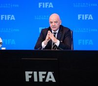 Докладемо всіх зусиль заради миру, – президент ФІФА підтримав Україну, але не засудив дії Росії
