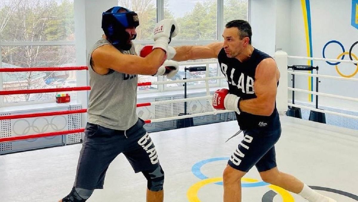 Володимир Кличко відклав чемпіонську мрію через війну в Україні - 24 канал Спорт Володимир Кличко відклав чемпіонську мрію через війну в Україні - 24 канал Спорт