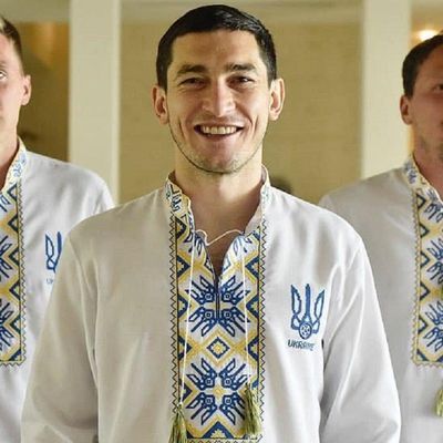 "Нехай весь світ побачить, яка прекрасна наша Україна": як спортсмени привітали з Днем вишиванки