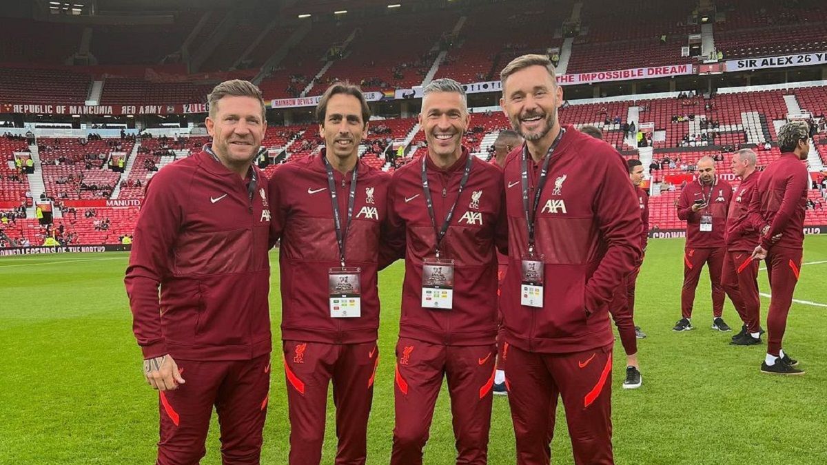 Як у старі добрі часи Воронін зіграв за Ліверпуль у матчі легенд проти МЮ - 24 канал Спорт Як у старі добрі часи Воронін зіграв за Ліверпуль у матчі легенд проти МЮ - 24 канал Спорт