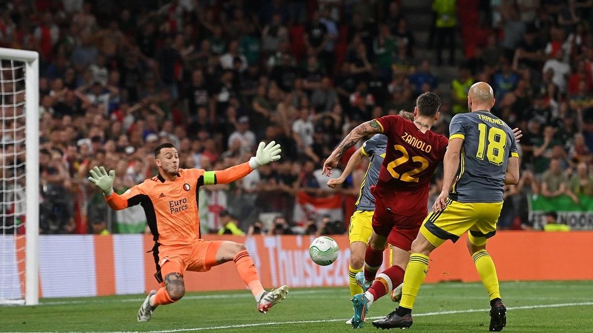 Рома забрала из-под носа у Фейенорда трофей Лиги конференций  видеообзор - 24 канал Спорт