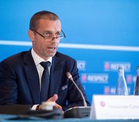 Жаль всех спортсменов, особенно футболистов из России, – президент УЕФА