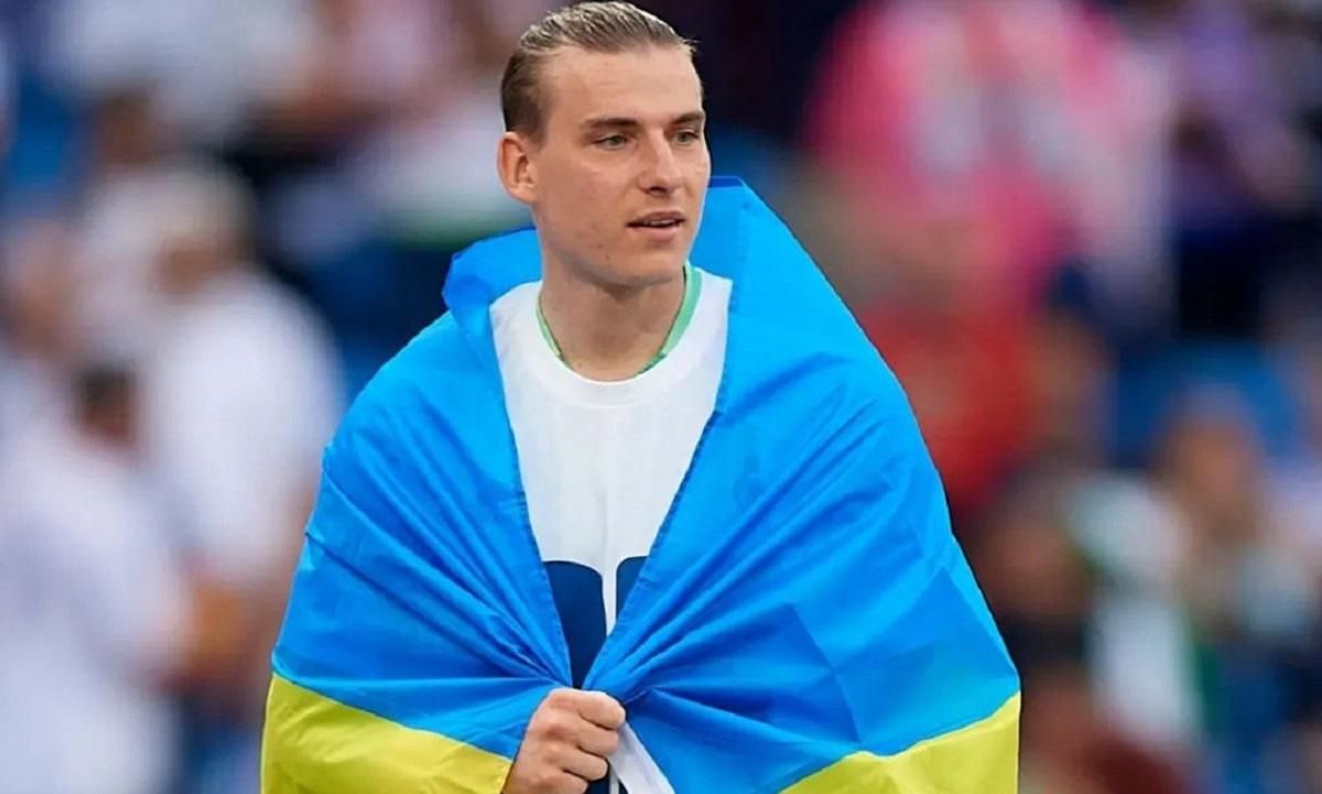 В одній компанії з Шевченком Лунін підійняв над головою трофей Ліги чемпіонів - 24 канал Спорт В одній компанії з Шевченком Лунін підійняв над головою трофей Ліги чемпіонів - 24 канал Спорт